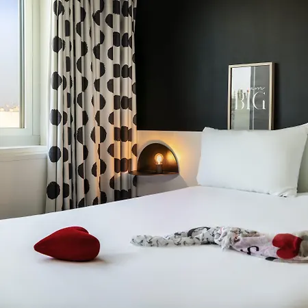 Ibis Styles Gare De L'est Chateau Landon Hotel Parigi