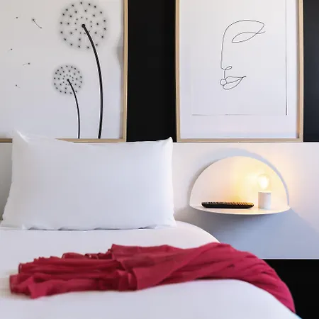 Hotel Ibis Styles Gare De L'est Chateau Landon Parigi