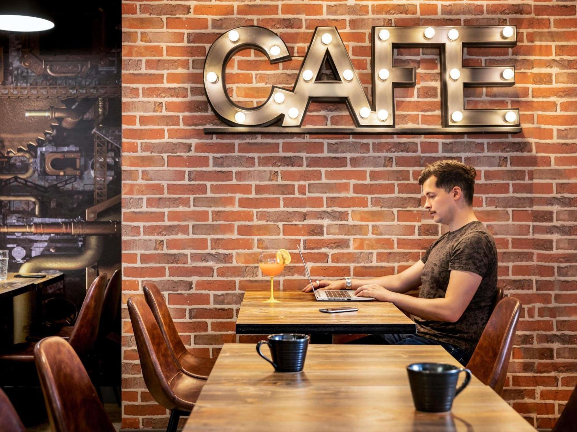 Ibis Styles Gare De L'est Chateau Landon Paris